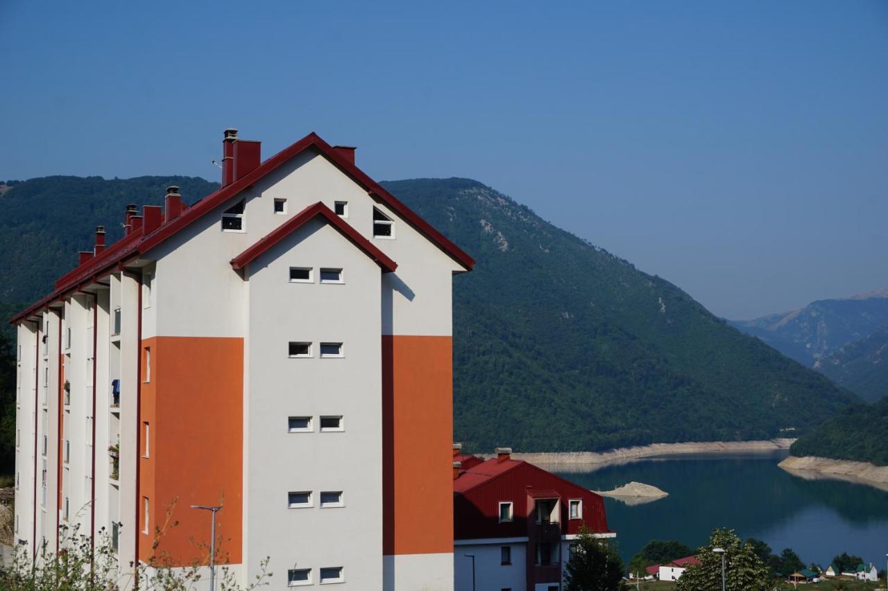 Apartman Dunja 普卢日内 外观 照片