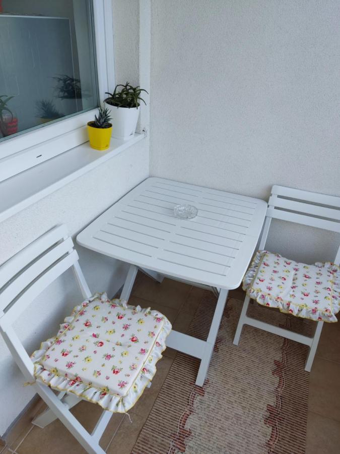 Apartman Dunja 普卢日内 外观 照片