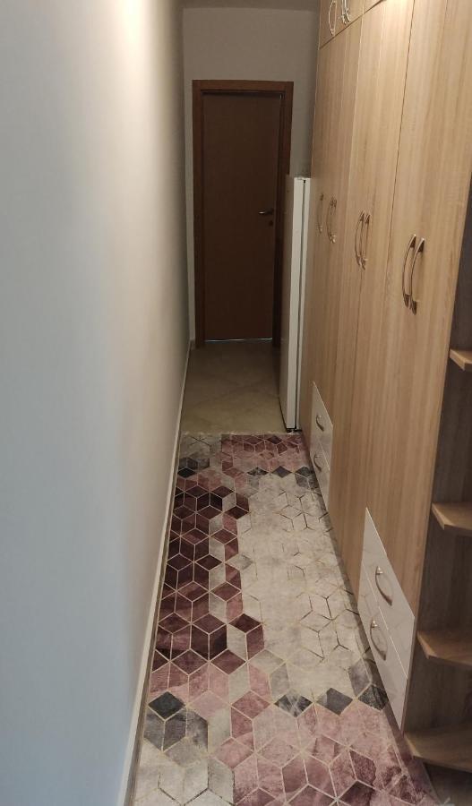 Apartman Dunja 普卢日内 外观 照片