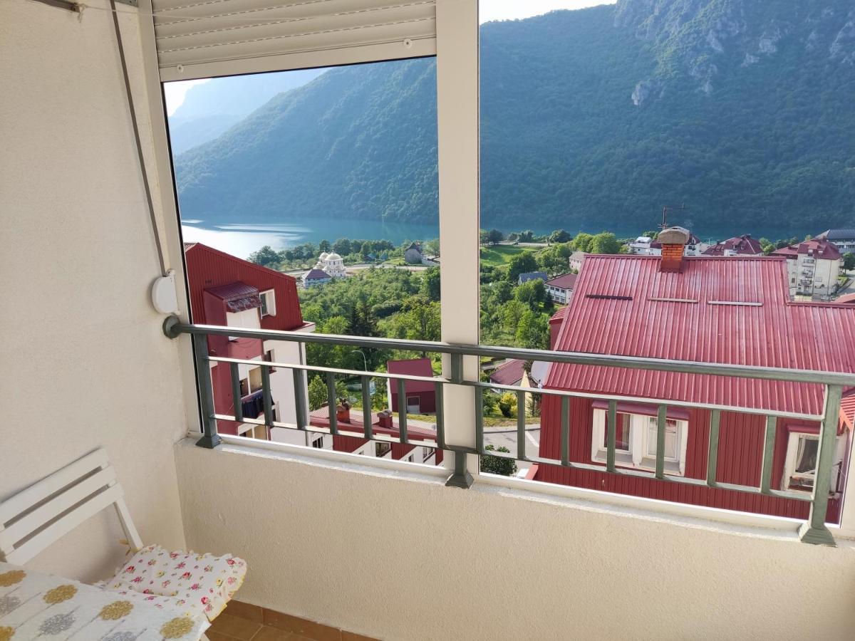 Apartman Dunja 普卢日内 外观 照片